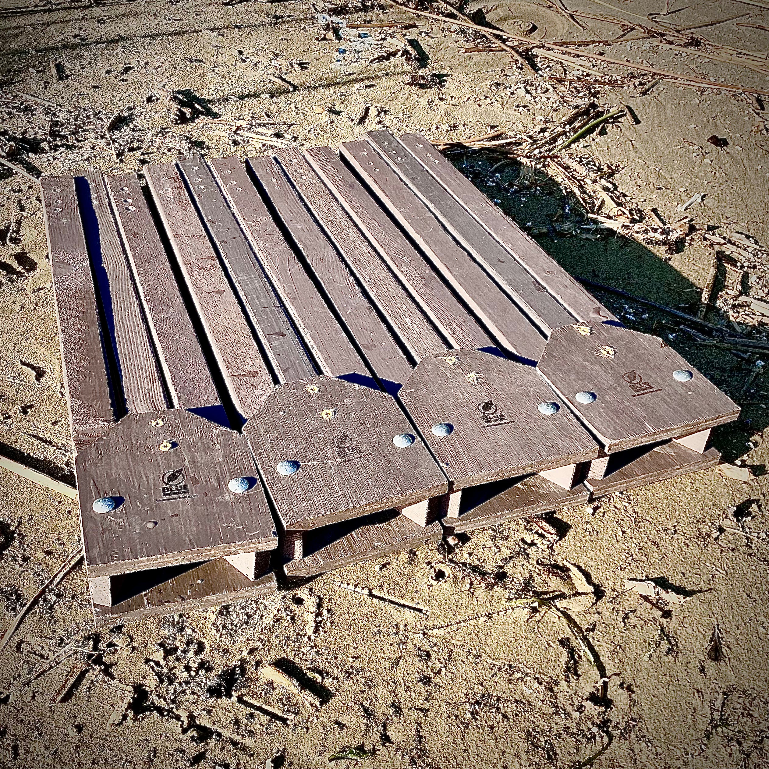 V-Board Frames (4 Frames)